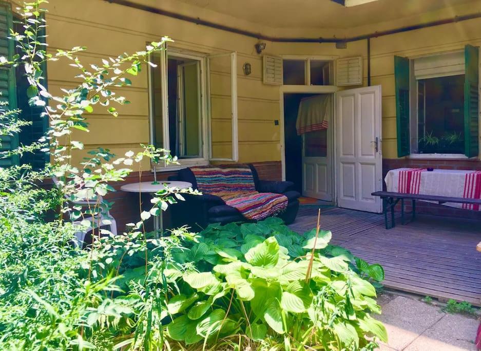 Vintage Studio Apartment, Garden And Free Parking Budapeste Exterior foto