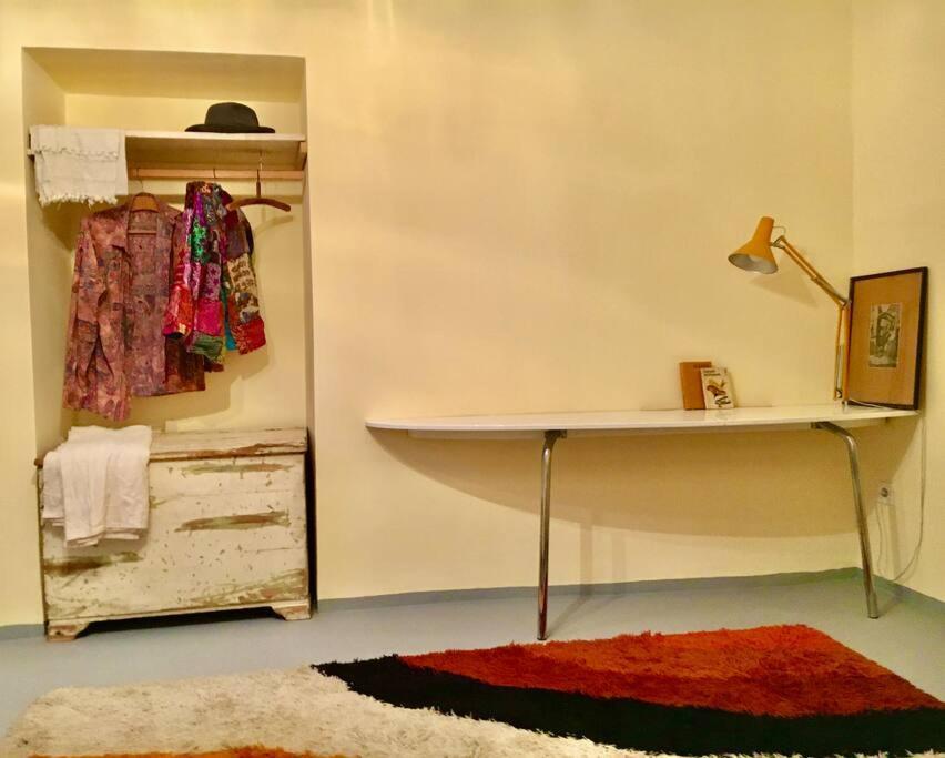 Vintage Studio Apartment, Garden And Free Parking Budapeste Exterior foto